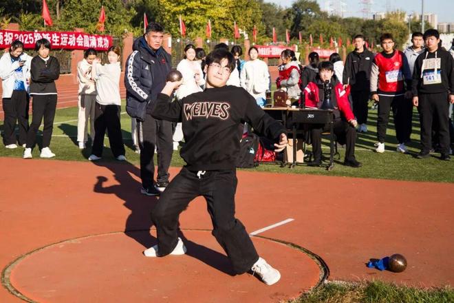 DB官网-包含DK轻取C9，CoreJJ线上压制力十足峡谷大战半决赛，点燃全场激情的词条